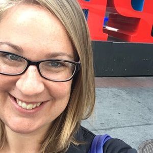 Meet your Posher, Carrieanne